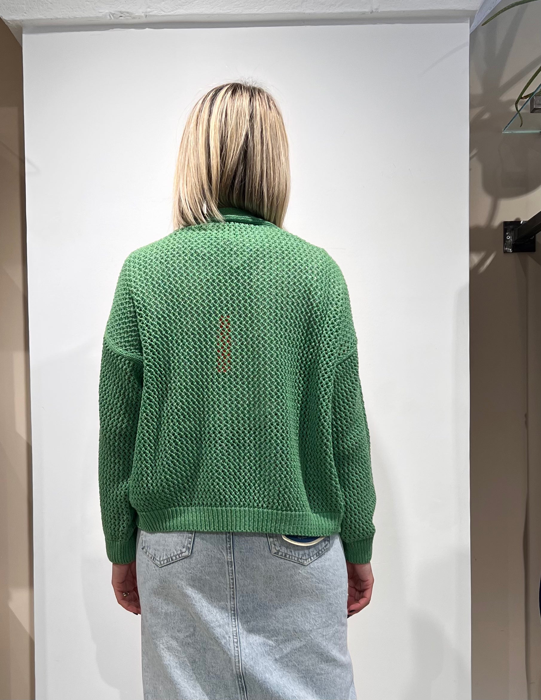 CARDIGAN IN MAGLIA TRAFORATA CON BOTTONI