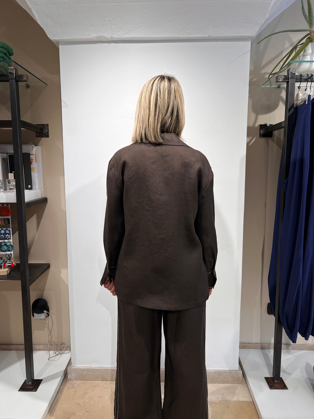 CAMICIA IN PURO LINO CON DETTAGLI ARGENTO