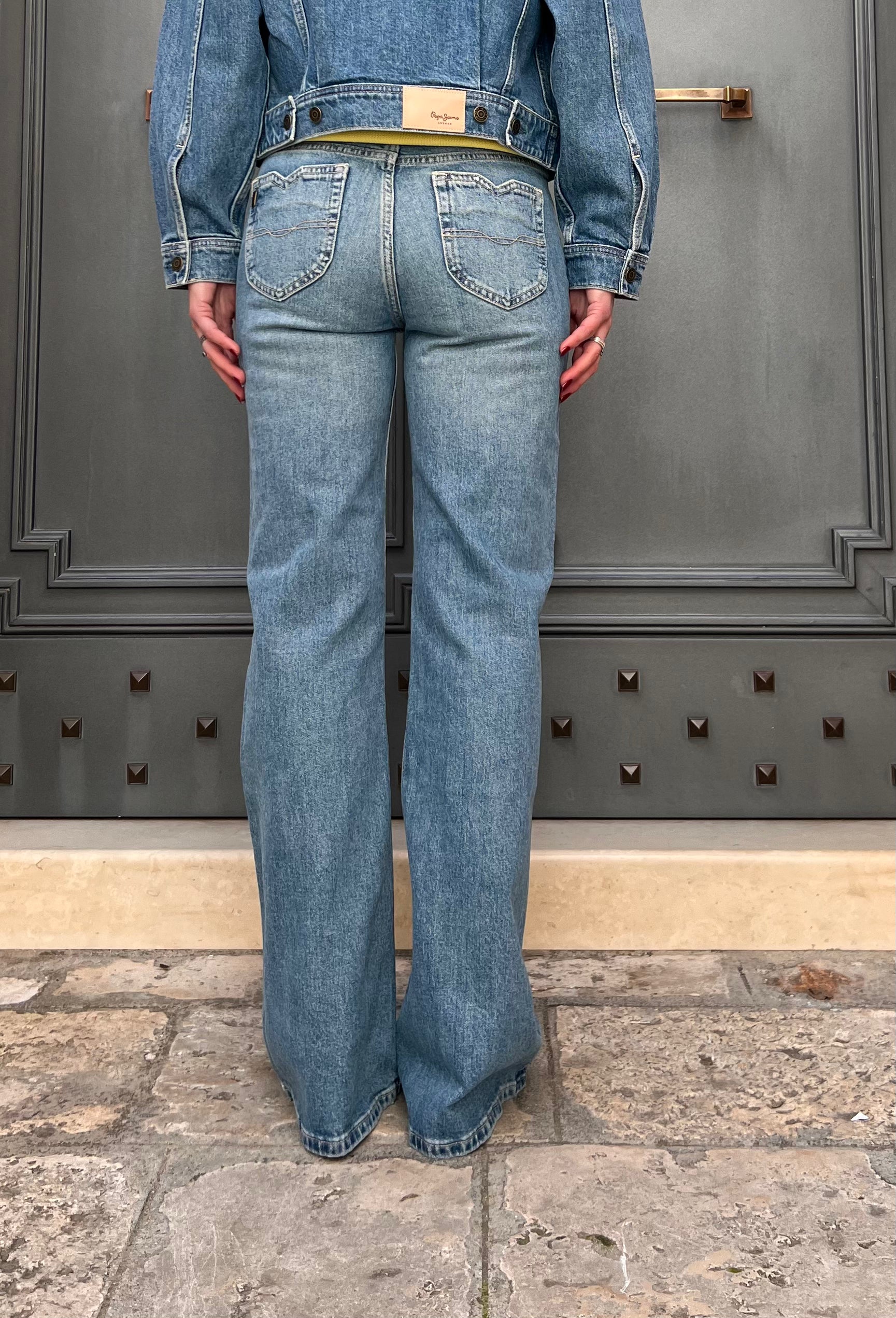 JEANS A ZAMPA CON TASCHE A CUORE – PEPE JEANS