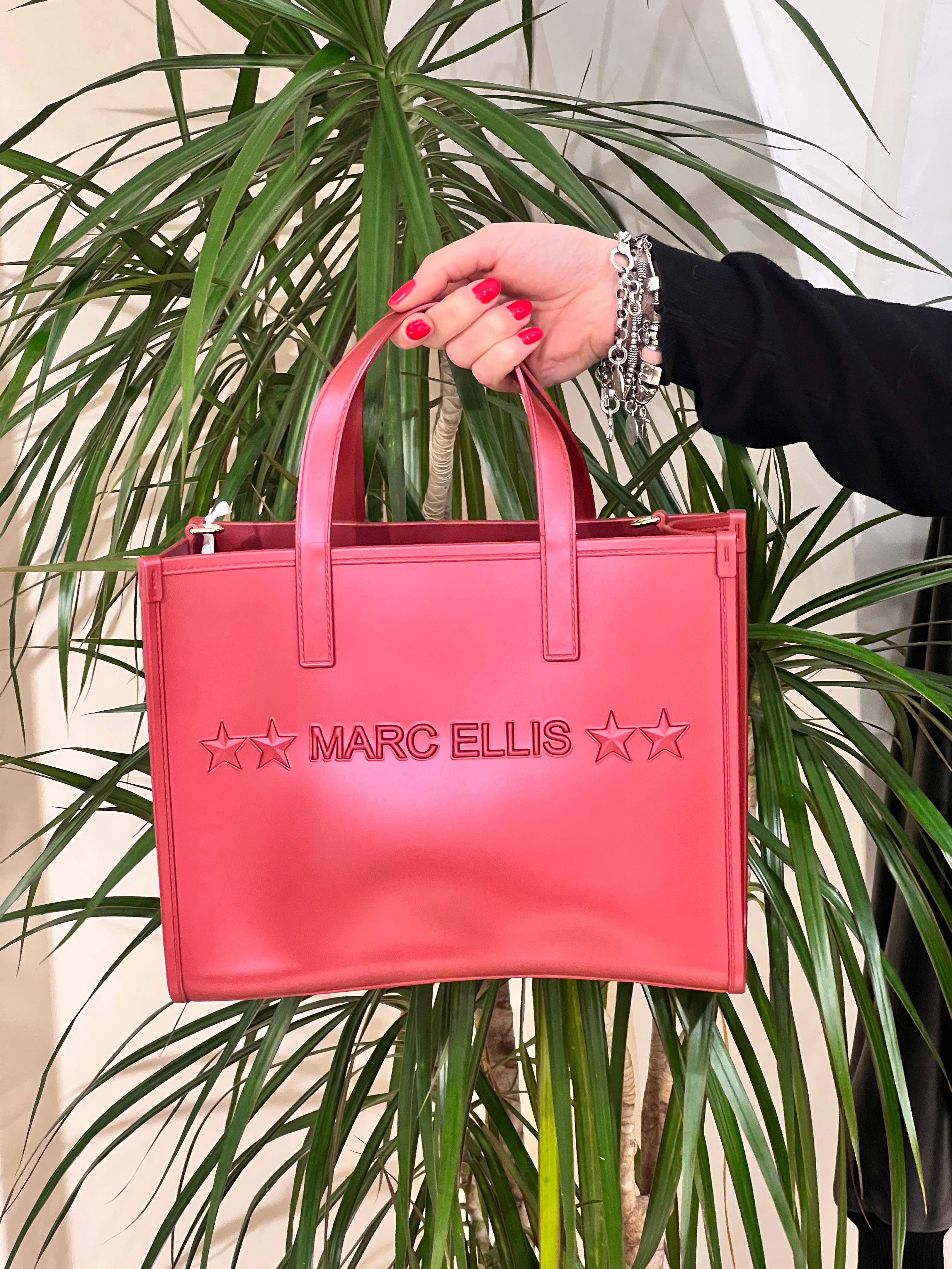 BORSA MARC ELLIS IN GOMMA LUCIDA QUADRATA CON TRACOLLA