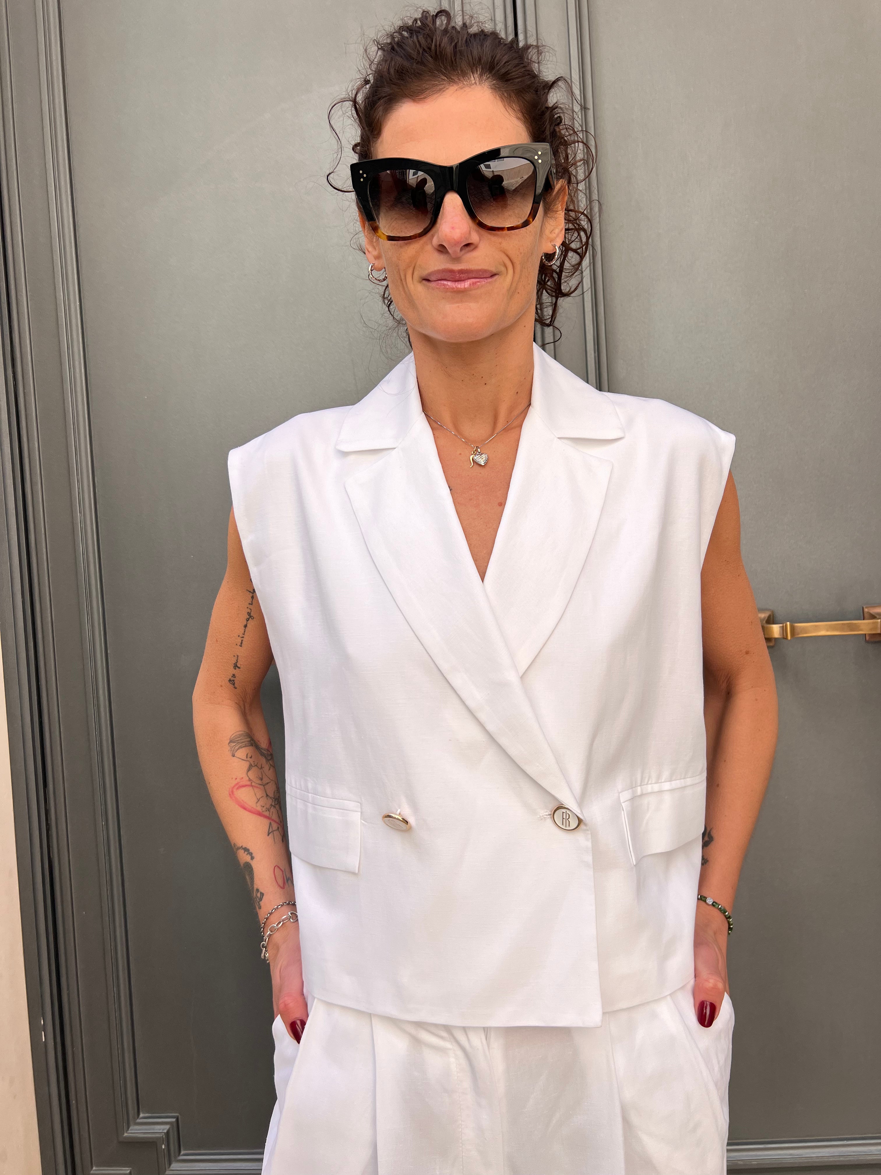 GILET CORTO SMANICATO DOPPIOPETTO – FRACOMINA
