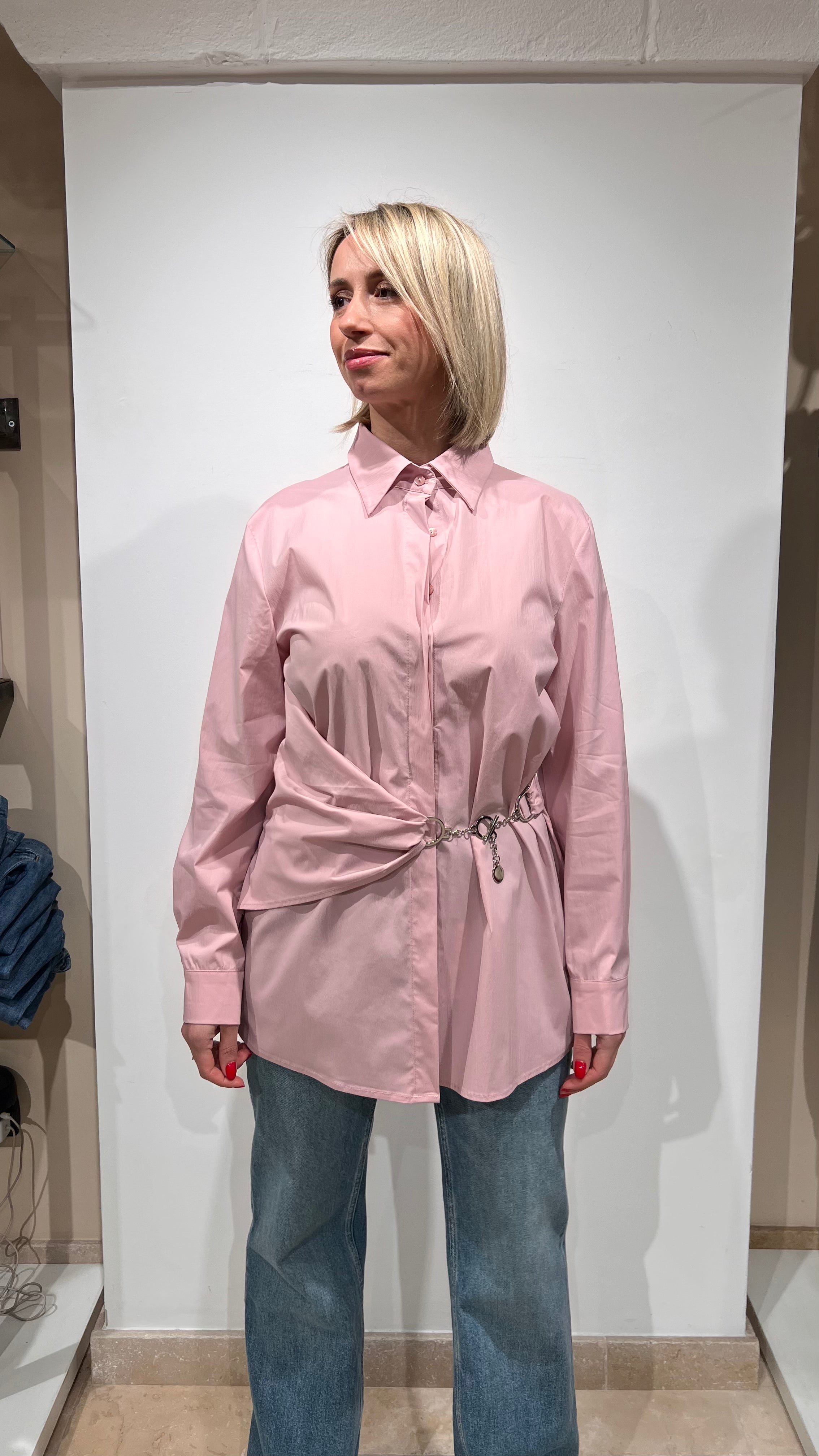 CAMICIA CHEMISIER CON CATENA