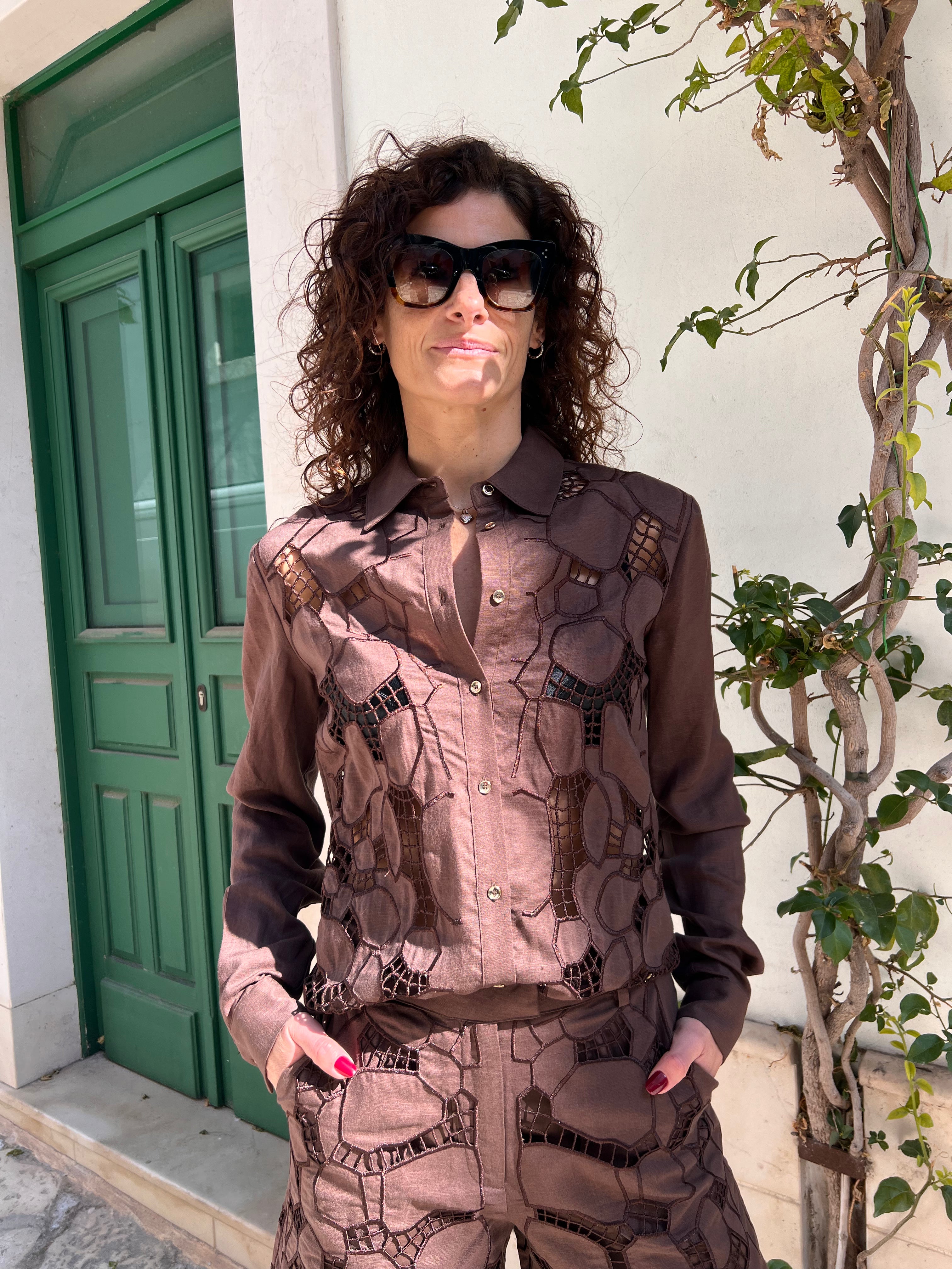 CAMICIA A MANICA LUNGA CON RICAMI IN LINO – FRACOMINA