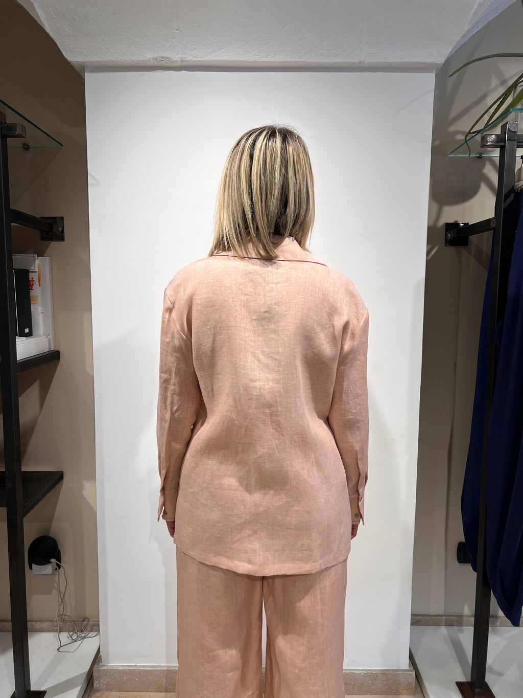 CAMICIA IN PURO LINO CON DETTAGLI ARGENTO