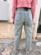 JEANS DONNA ARMANI EXCHANGE J51 – CARROT FIT, VITA ALTA, LAVAGGIO CHIARO