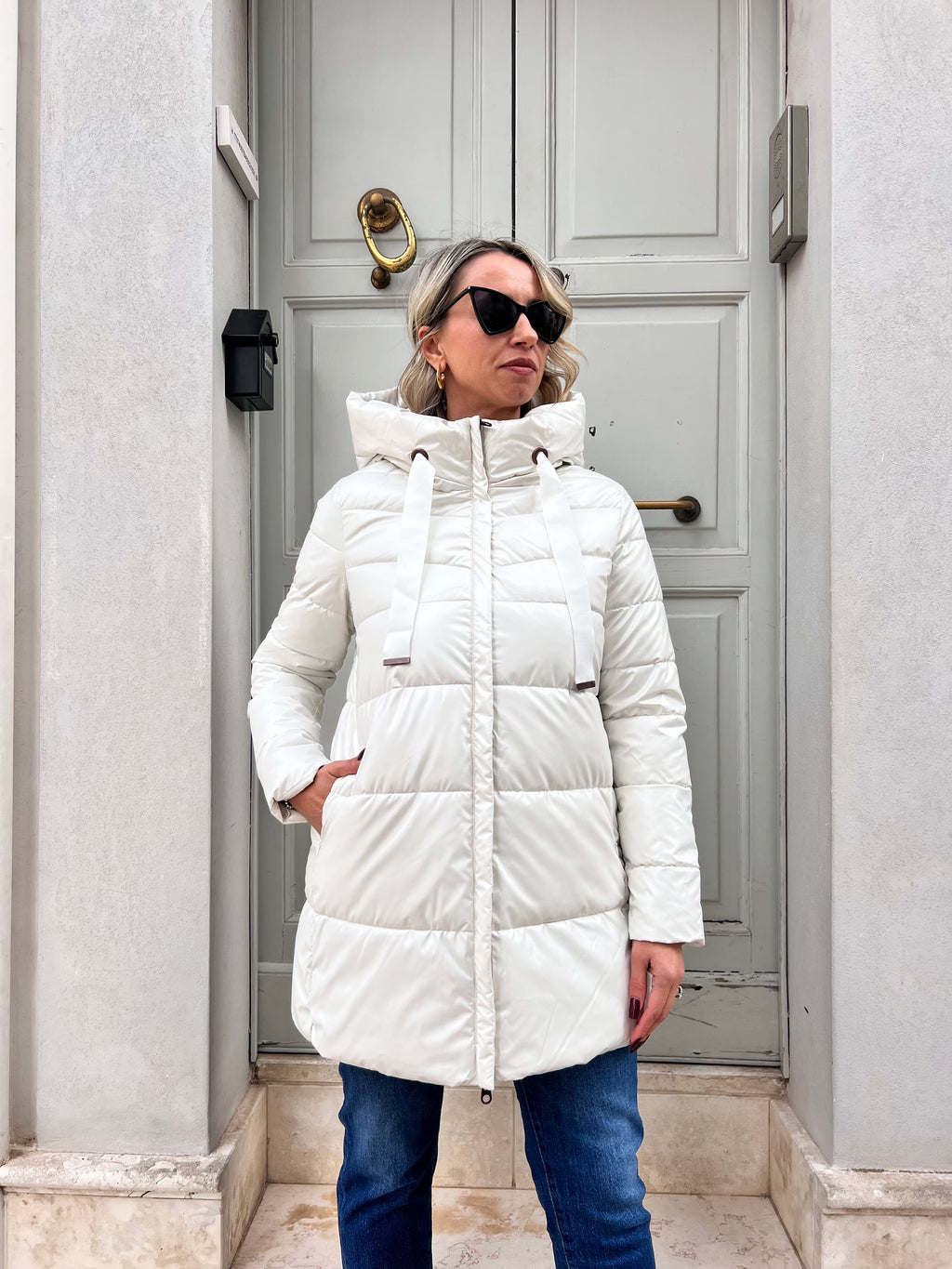 PIUMINO DONNA PLAZA LUNGO – CON CAPPUCCIO, SUPER CALDO E LEGGERO BIANCO