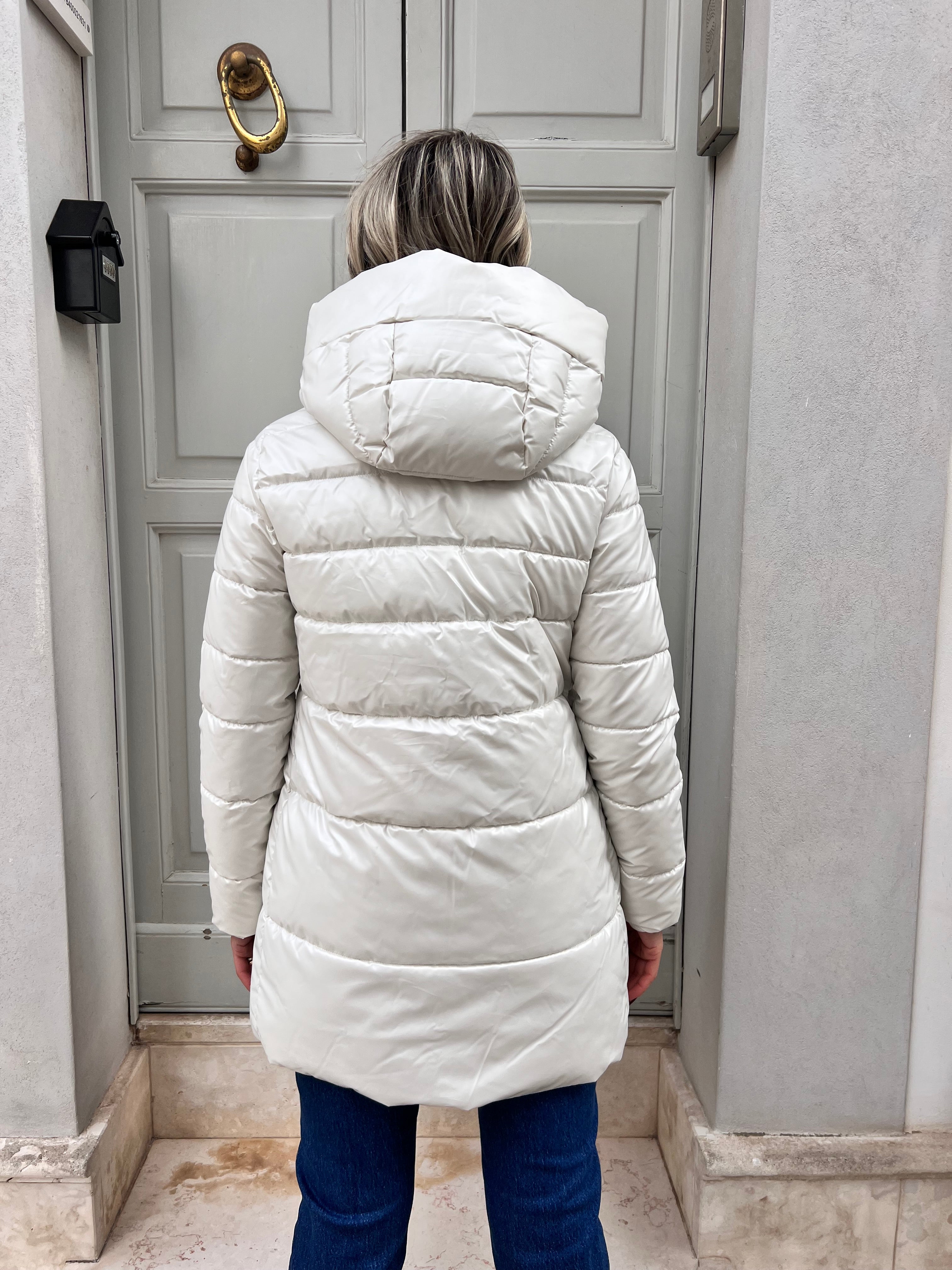 PIUMINO DONNA PLAZA LUNGO – CON CAPPUCCIO, SUPER CALDO E LEGGERO BIANCO