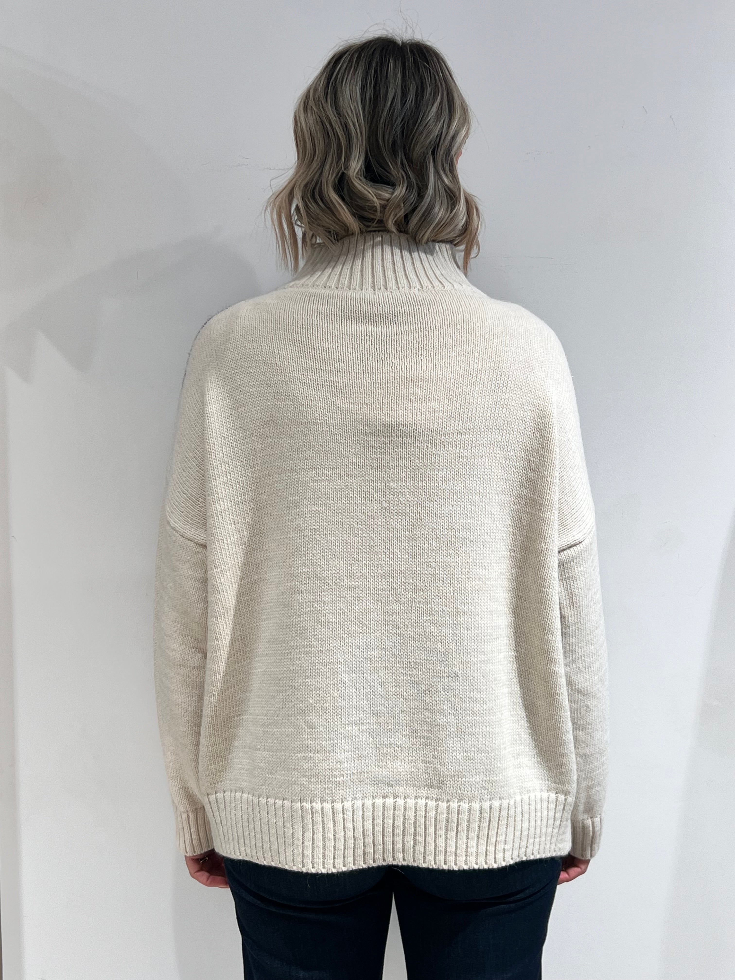 MAGLIA DONNA A ROMBI CON COLLO ALTO – MAGLIONE INVERNALE ELEGANTE BIANCO
