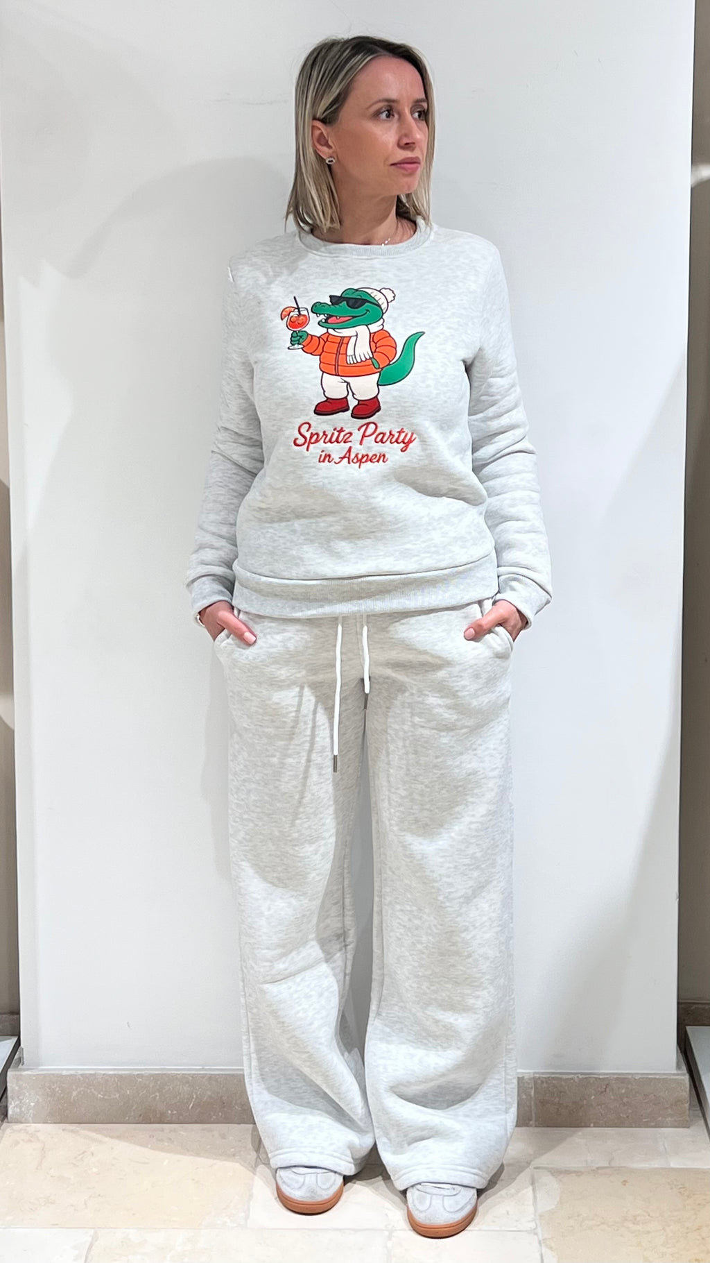 TUTA DONNA PLAZA FELPATA GIROCOLLO CON STAMPA E RICAMO COLORE GRIGIO