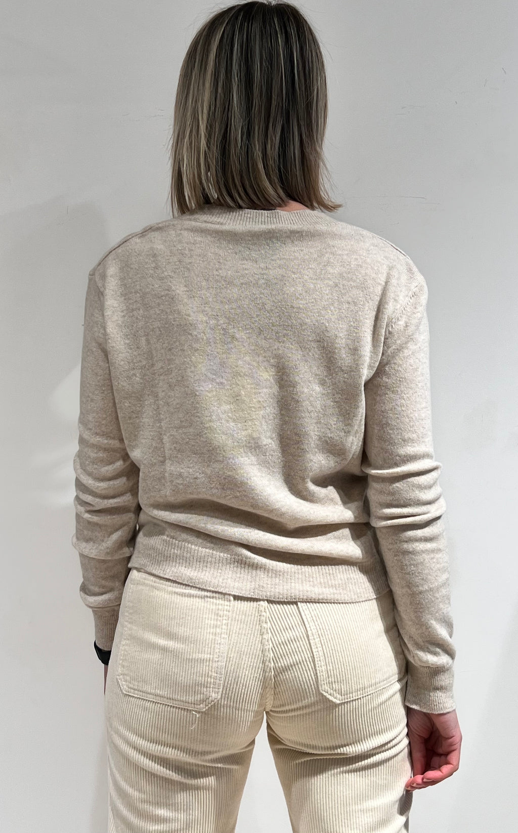 MAGLIA DONNA SCOLLO A V IN MISTO LANA, VISCOSA E CASHMERE  PANNA
