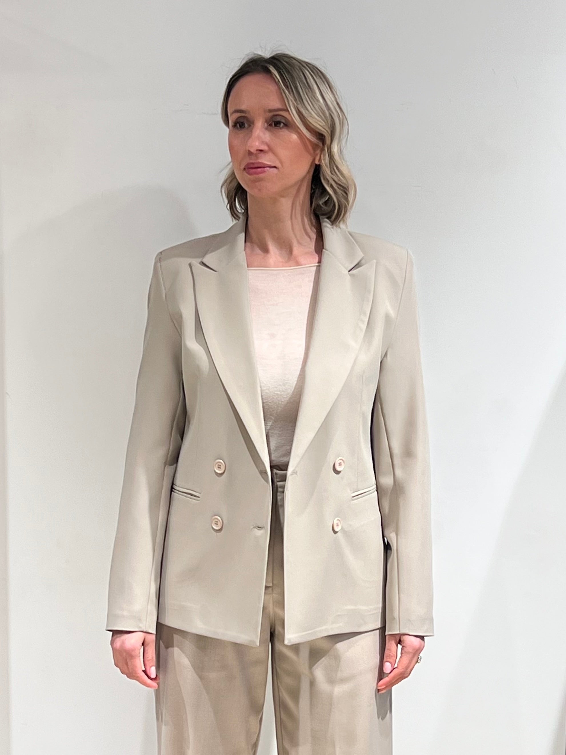 GIACCA DOPPIOPETTO CHIC ESSENZIALE BEIGE